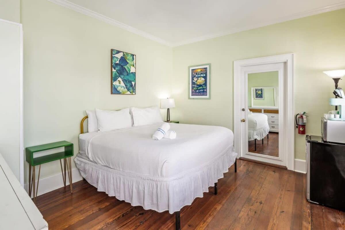 Bananas Foster Guesthouse Кі-Вест Екстер'єр фото